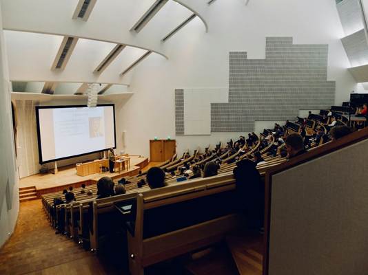 8 Smart Things University Students Should Do During Their Holidays