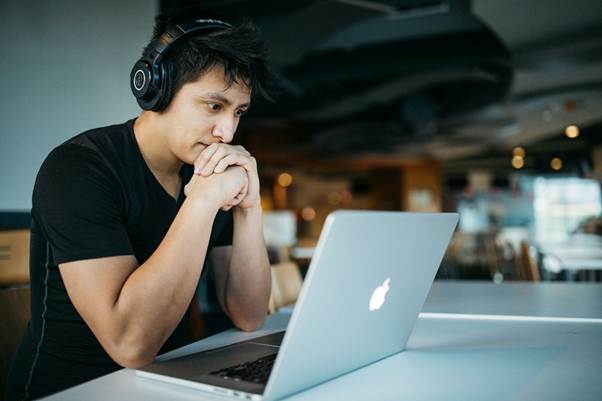8 Smart Things University Students Should Do During Their Holidays